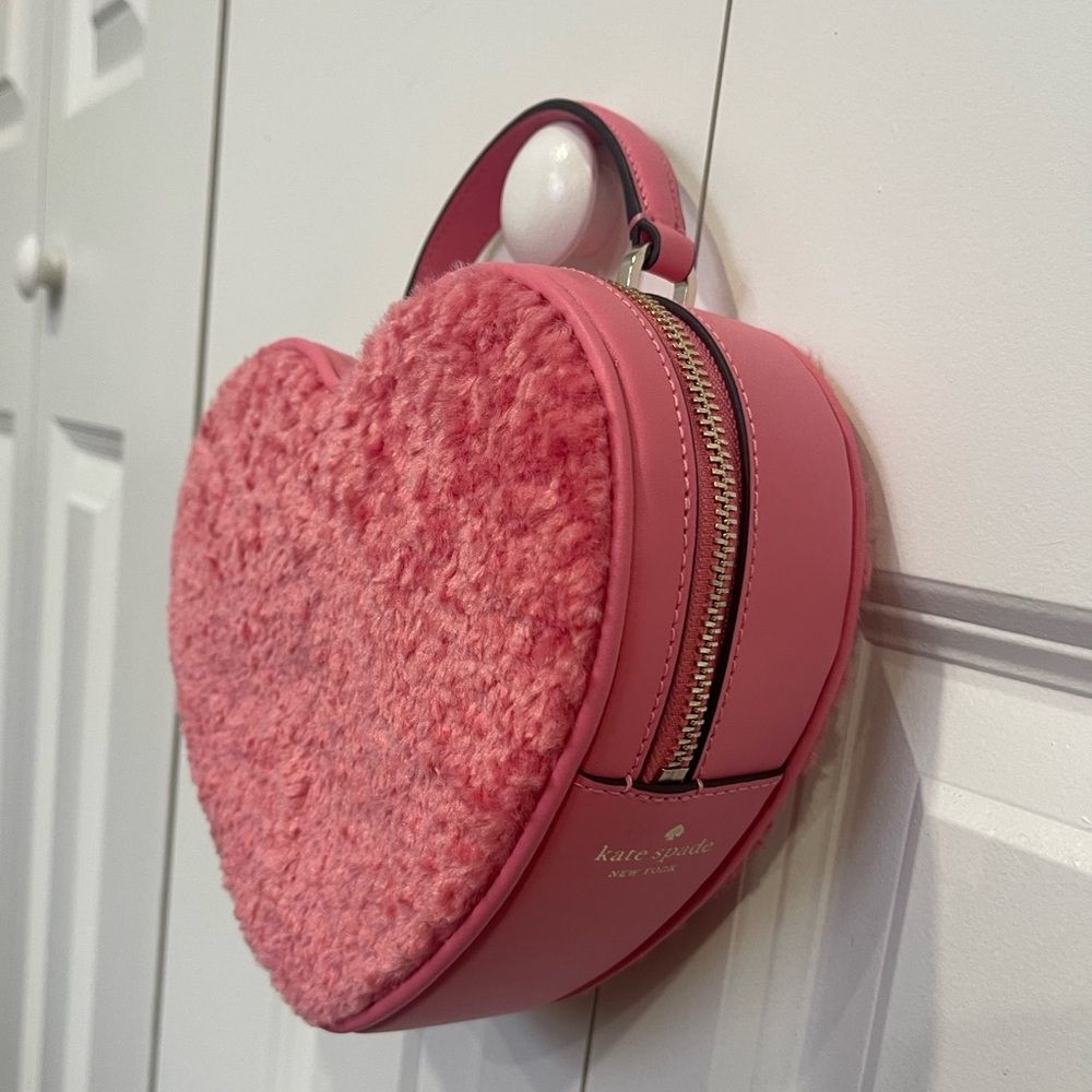 Kate Spade Heart Shaped Purse Pink - Picture 2 of 9
